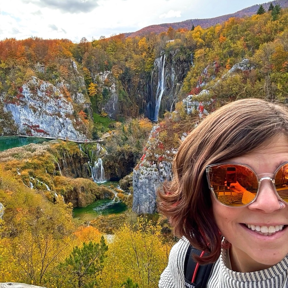 Meet your posher, Andi (and Woody)!